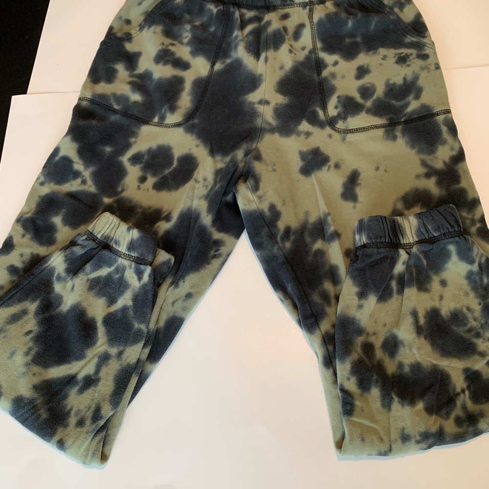 Sanctuary Olive and Black Tie-Dye Joggers